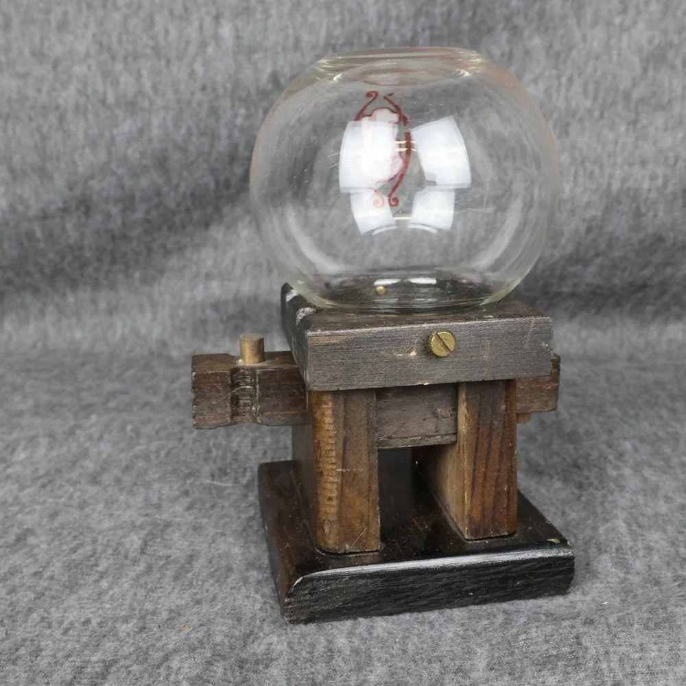 Vintage The Candy Man Wooden 1 Cent Gumball Machine Glass Globe USA Dispenser